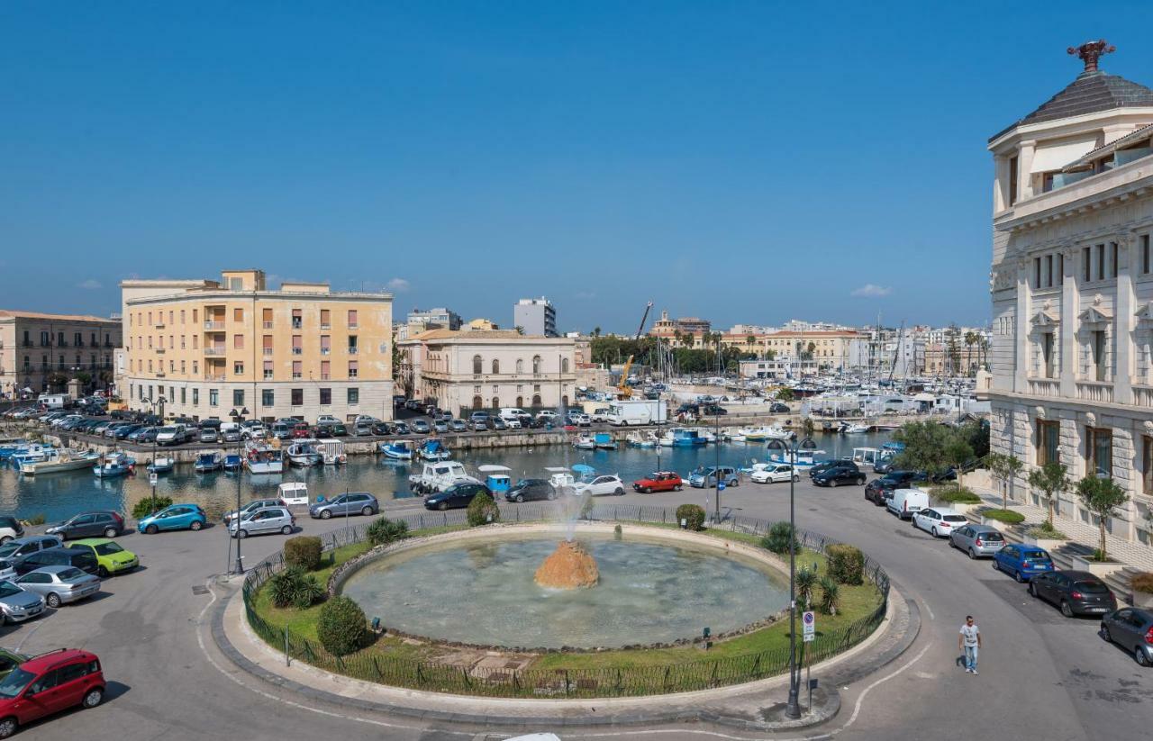 Darsena Apartments By Wonderful Italy سيراكوزا المظهر الخارجي الصورة